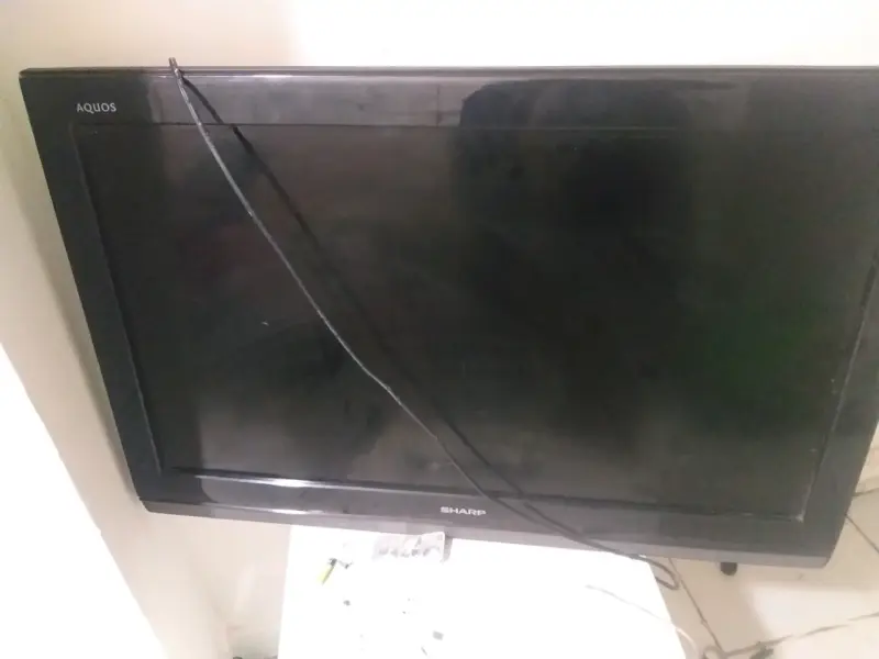 Televisor Sharp Aquos 32 pulgadas usado