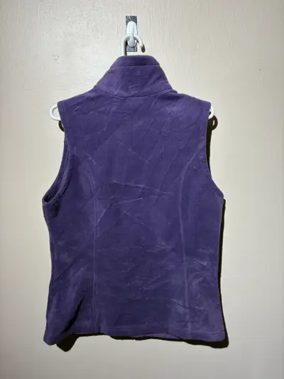 ♻️Chaleco polar sin mangas Columbia morado - miniatura 2