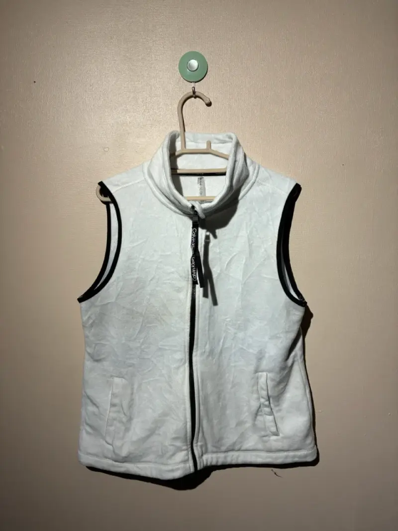 ♻️Chaleco sin mangas blanco Calvin Klein - 1