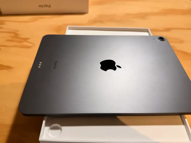 iPad Air 5ta Gen M1 64GB + Apple Pencil 2 + funda - 3