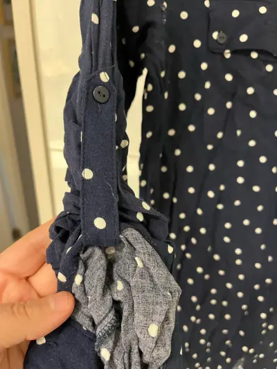 Vestido azul de lunares con bolsillos - miniatura 2