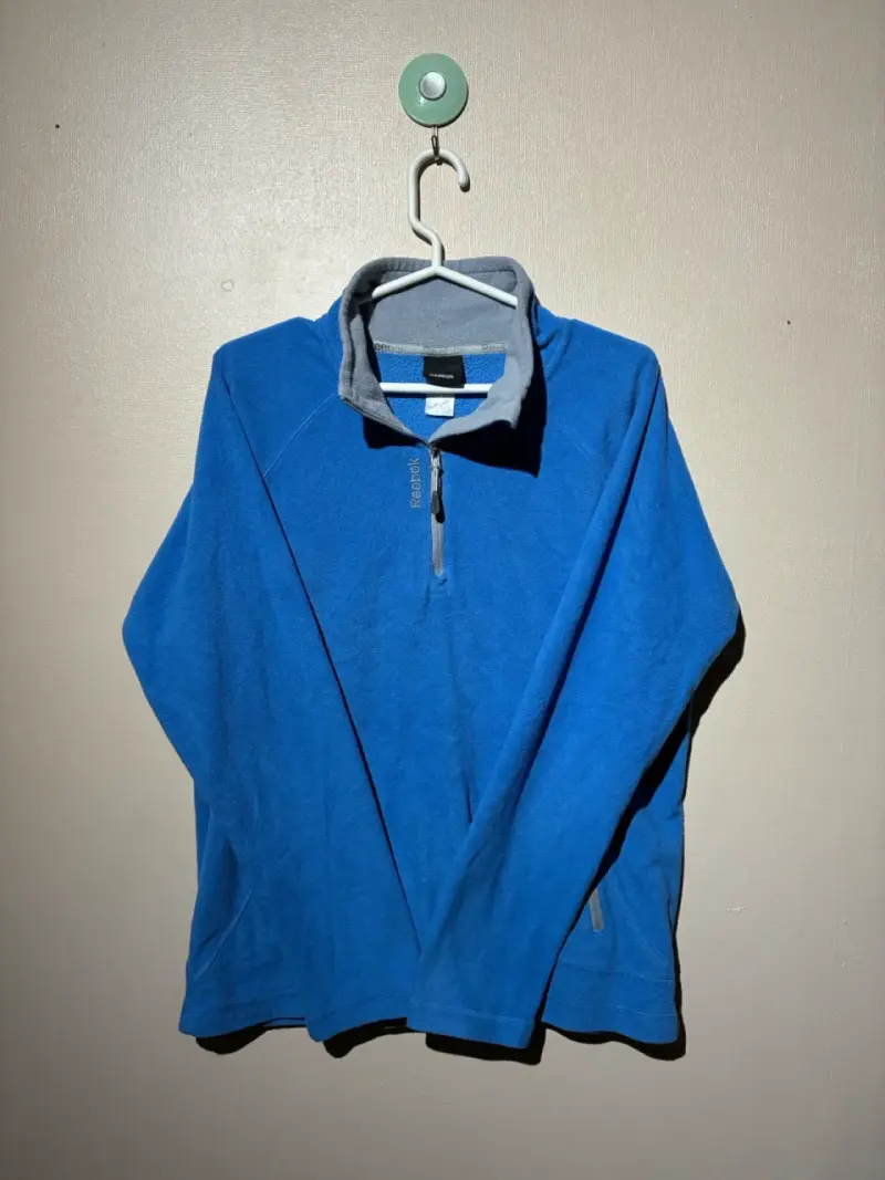 ♻️Polerón azul Reebok con cierre medio - 1