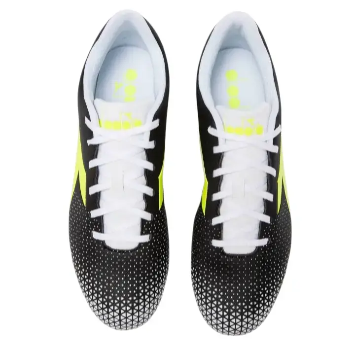 Zapatillas de Fútbol Negro y Amarillo para Hombre - 3
