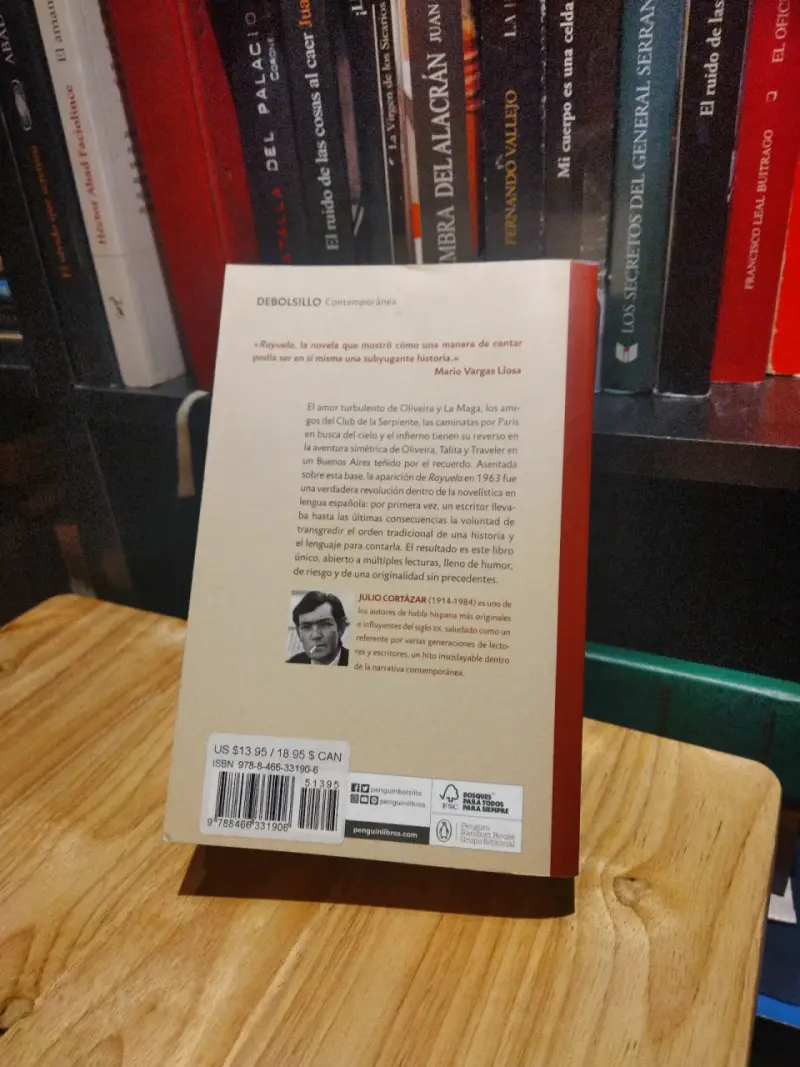 Libro 'Rayuela' de Julio Cortázar en buen estado - 4