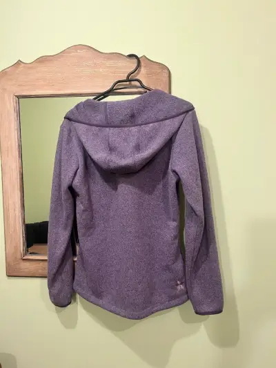 Chaqueta polar morada con capucha para mujer - miniatura 2