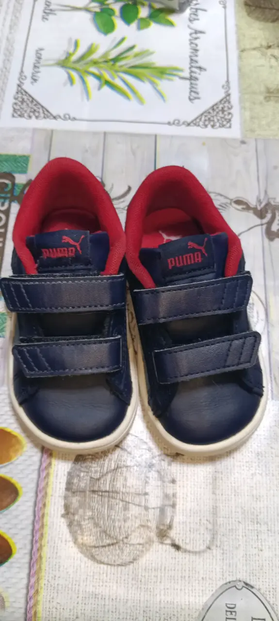 Zapatillas deportivas para niños Puma azul y rojo - 1