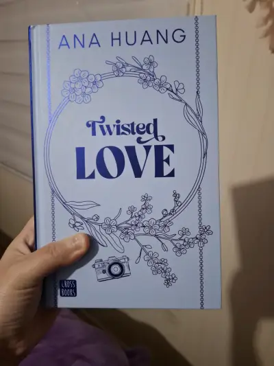 Libros 'Twisted Love' y 'Twisted Games' de Ana Huang - miniatura 4