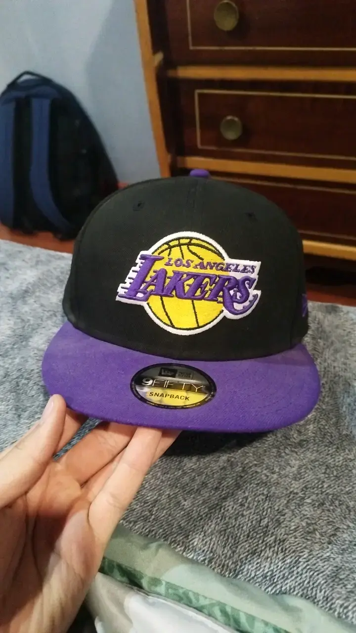 Gorra Los Angeles Lakers Snapback Negra y Morada - 1