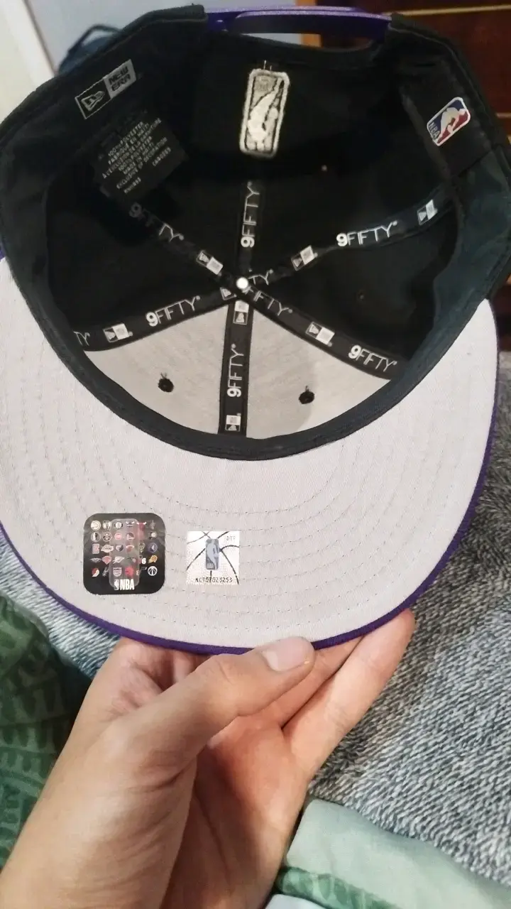 Gorra Los Angeles Lakers Snapback Negra y Morada - 2