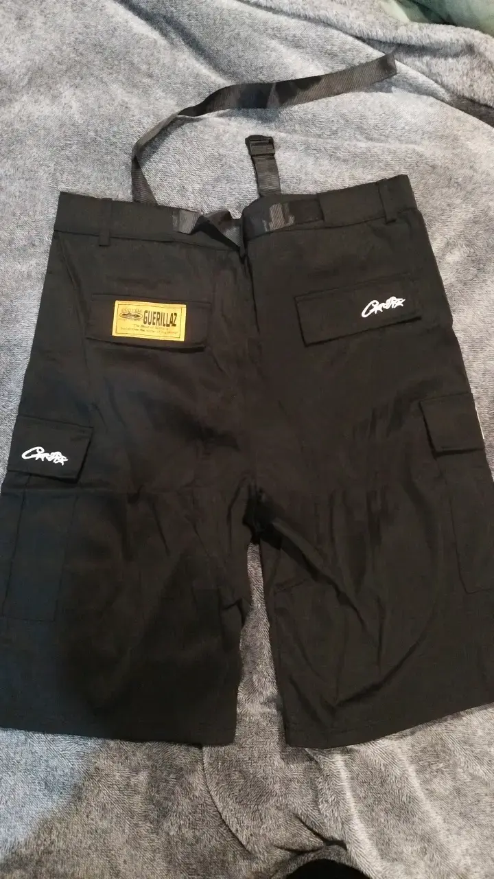 Bermudas negras con bolsillos estilo cargo Guerrillaz - 2