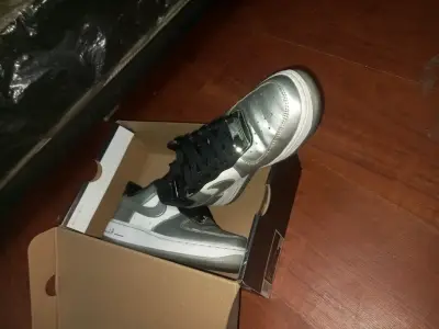 Zapatillas deportivas plateadas para hombre - miniatura 1