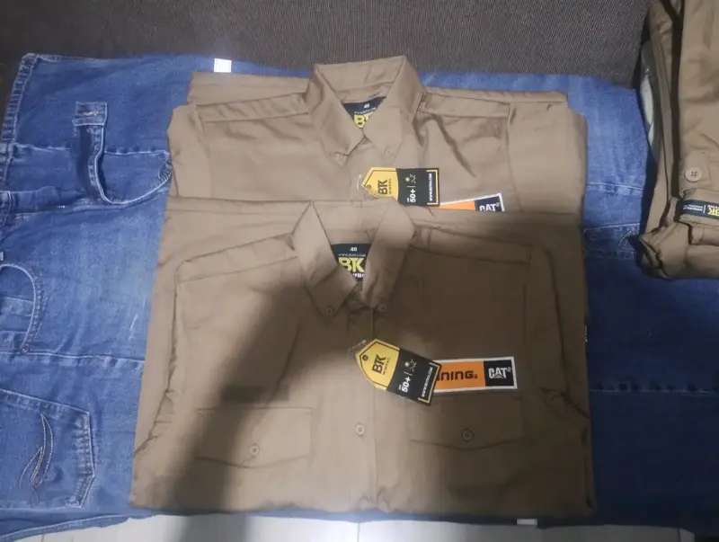 Camisa de trabajo Finning CAT color café - 2