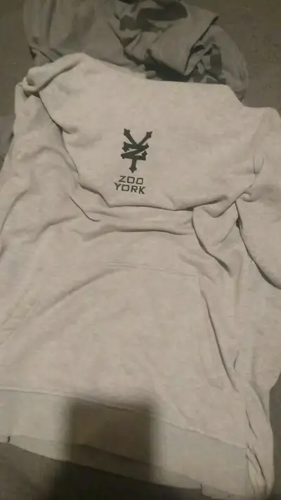 Polerón gris Zoo York con diseño estampado - miniatura 1
