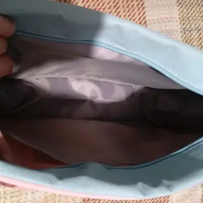 Bolso tote multicolor con diseño de corazón - miniatura 3