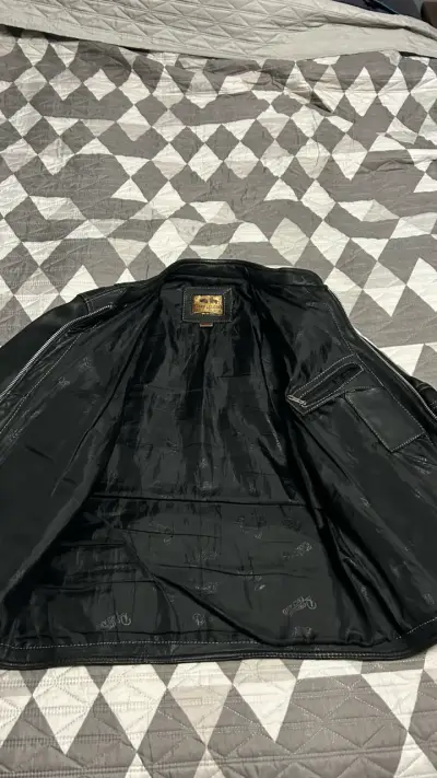 Chaqueta de cuero negra estilo motociclista - miniatura 6