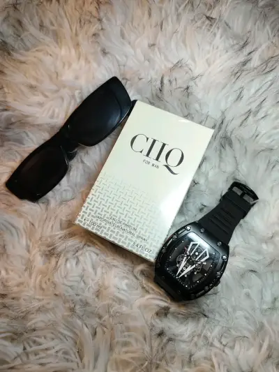 Perfumes y reloj, gafas y perfumes para hombre - miniatura 2