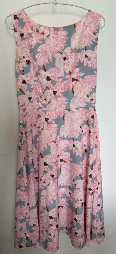 Vestido floral sin mangas para mujer - miniatura 1