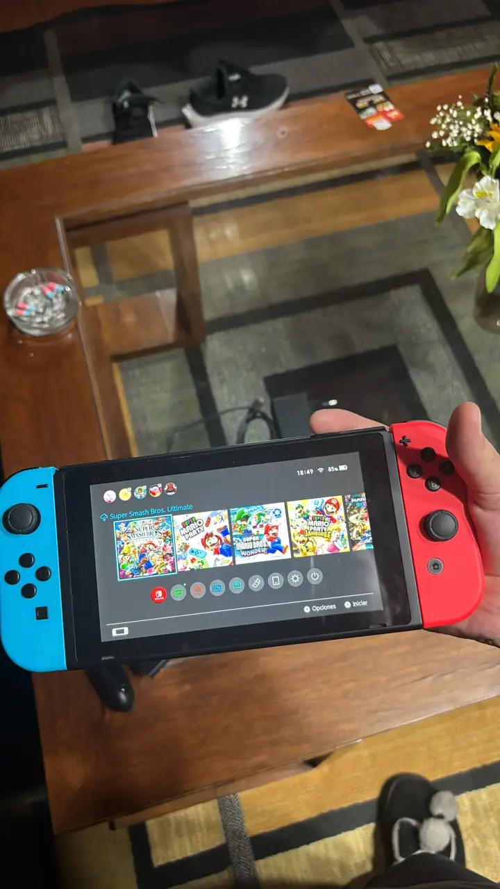 Nintendo Switch Versión 2 (V2) + Accesorios + Jueg - 2