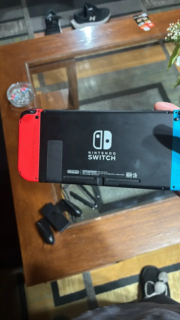 Nintendo Switch Versión 2 (V2) + Accesorios + Jueg - 3