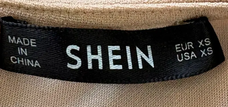 Vestido beige elegante Shein con lazo - 3