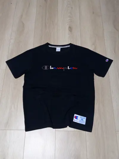 Polera Champion Negra Logo Bordado Talla XL - miniatura 1