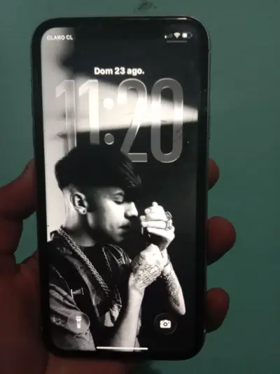 iPhone 11 Blanco en Buen Estado - miniatura 1