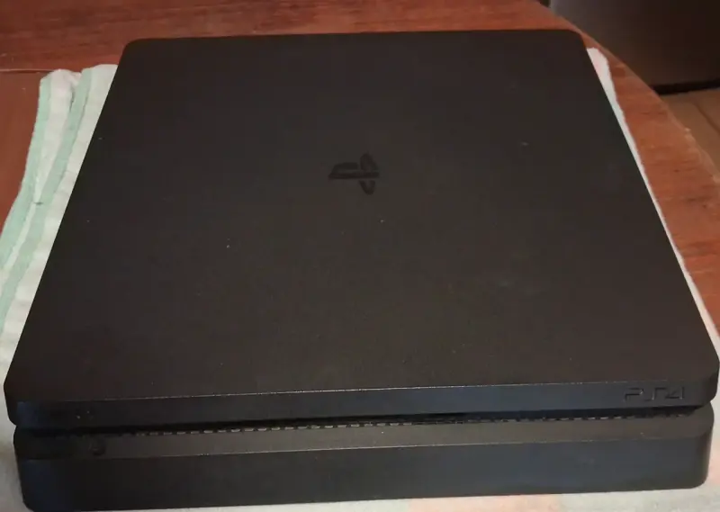 Consola PS4 con juego PES 2018 - 4