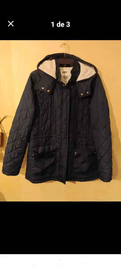 Chaqueta acolchada azul con capucha - miniatura 2