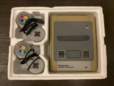 Consola Nintendo Super Famicom con controles - miniatura 2