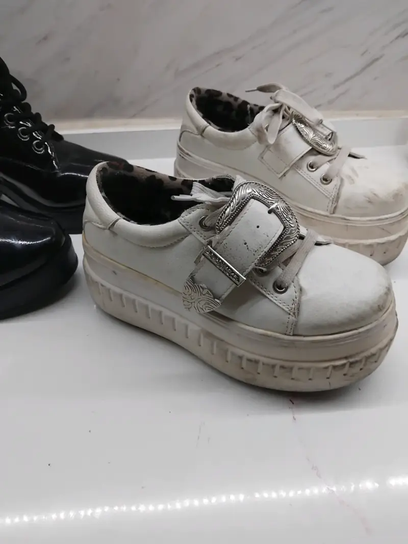 Botines de charol negro con plataforma - 4