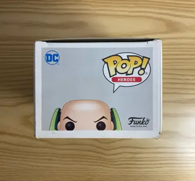 Funko pop Lex Luthor(Exclusive DC) #219 - DC Super - miniatura 2