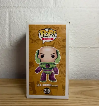 Funko pop Lex Luthor(Exclusive DC) #219 - DC Super - miniatura 4