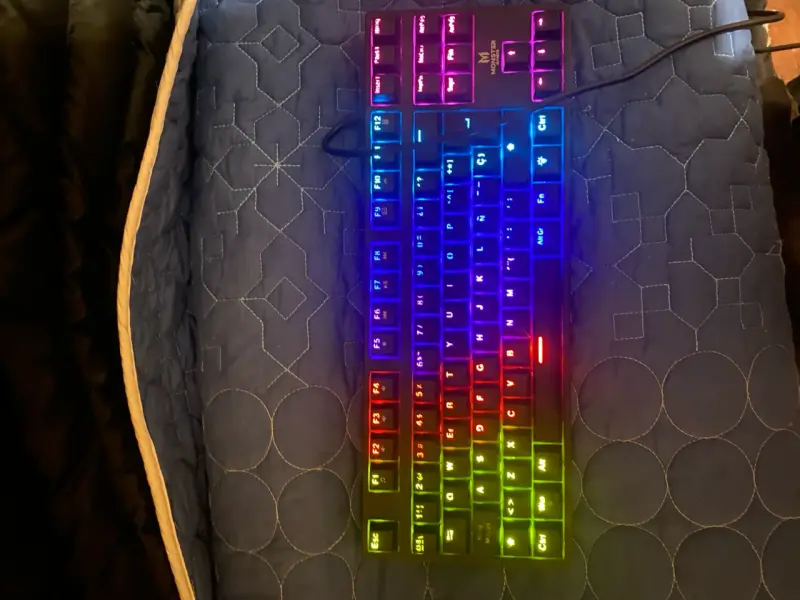 Teclado mecánico retroiluminado Monster Gaming - 2