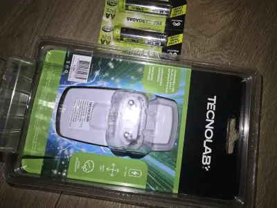 Cargador de Pila Multifuncional Tecnolab con Bater - miniatura 3