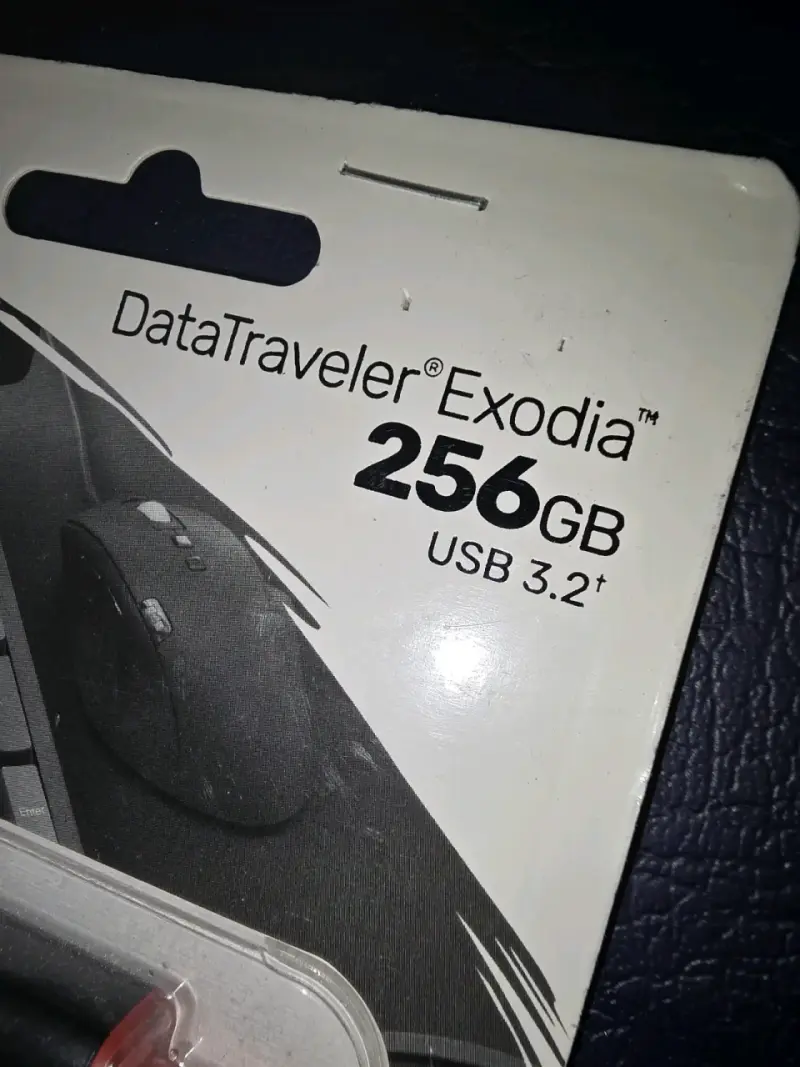 Pendrive Kingston DataTraveler Exodia 256GB USB - 5
