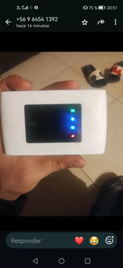 Router portátil ZTE con luces LED - miniatura 1