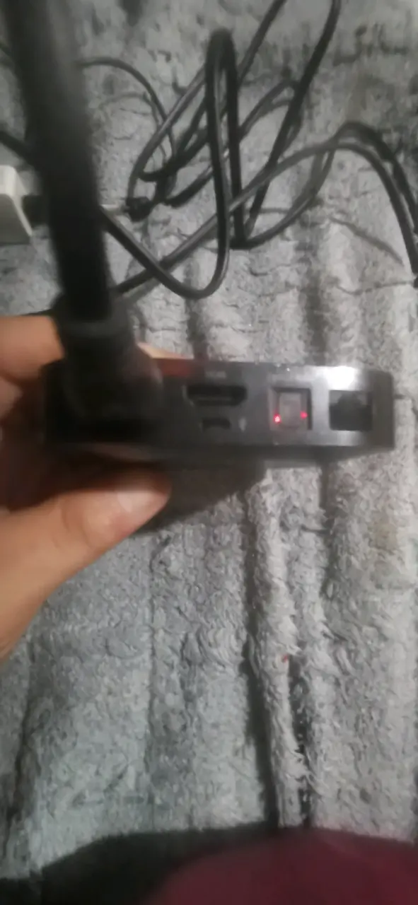 Apple TV Box con Puertos HDMI y USB - 2