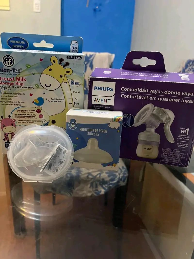 Extractor de Leche Manual Philips Avent con Accesorios