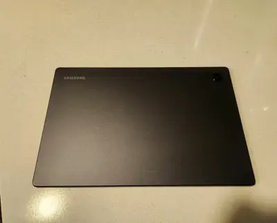 Tablet Samsung Galaxy Tab A8 en buen estado - miniatura 4