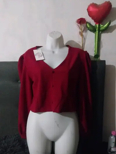 Chaqueta estilo varsity negra y blanca - miniatura 6