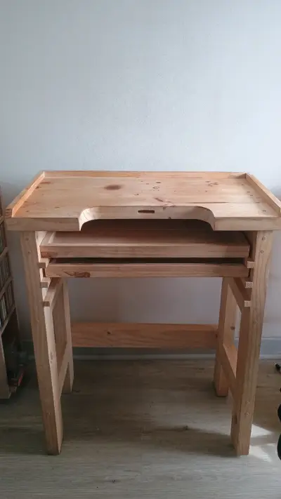 Mueble de madera con bandejas extraíbles - miniatura 1