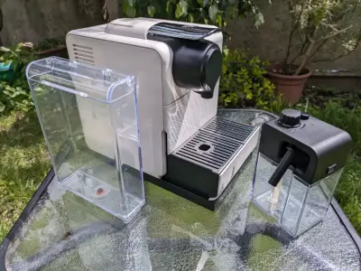 CAFETERA NESPRESSO LATTISSIMA TOUCH WHITE - miniatura 5
