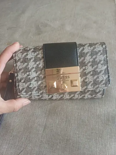 Cartera Guess estampada con cierre metálico - miniatura 6