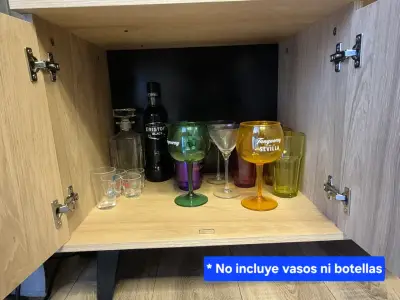 Rack de Televisor de Madera Seminuevo - miniatura 1