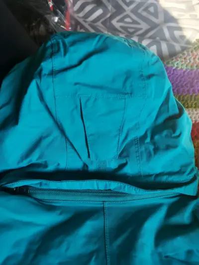 Chaqueta impermeable turquesa L.L.Bean talla 10-12 - miniatura 6