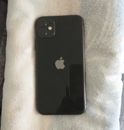 iPhone 11 en excelente estado con caja original - miniatura 2