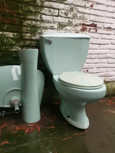 WC Inodoro y lavamanos cerámica verde agua menta - miniatura 1