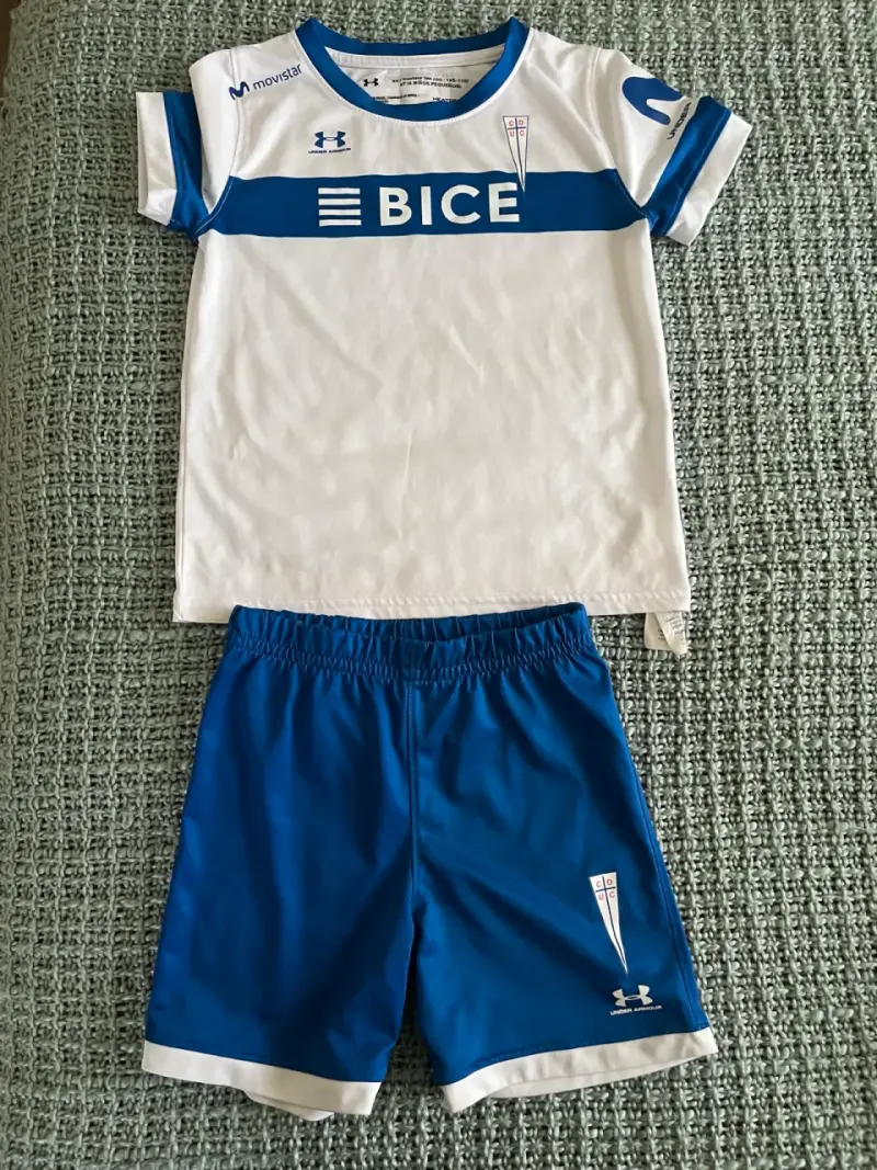 Conjunto de fútbol infantil Under Armour UC - 1