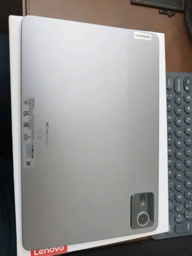 Tablet Lenovo Tab M11 con lápiz y funda - 1