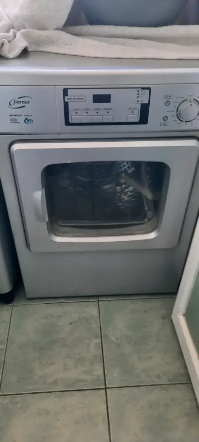 Secadora Fensa Reverplus 6370 S en buen estado - miniatura 1
